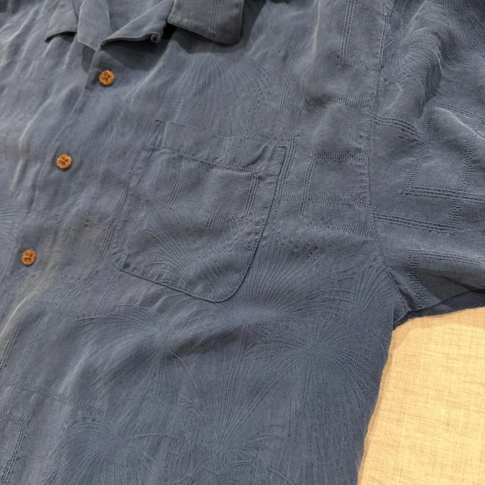 Tommy Bahama Mens XL Blue 100% Silk Palm Jacquard Short Sleeve Camp Shirt